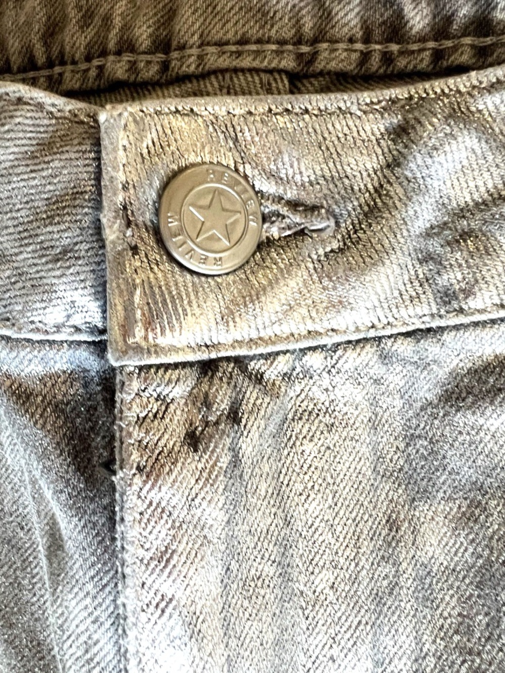 Review Womens Silver Metallic Jeans  5 pocket BNWOT